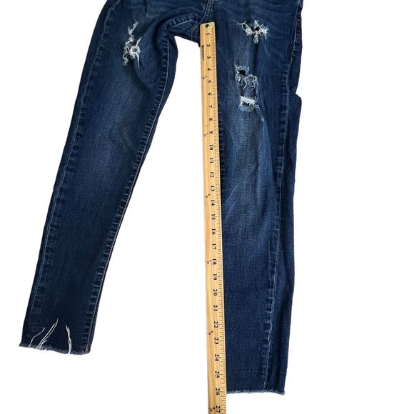 KanCan Womens Dark Wash Low Rise Distressed Raw Hem Skinny Jeans 25‎ - Picture 4 of 8